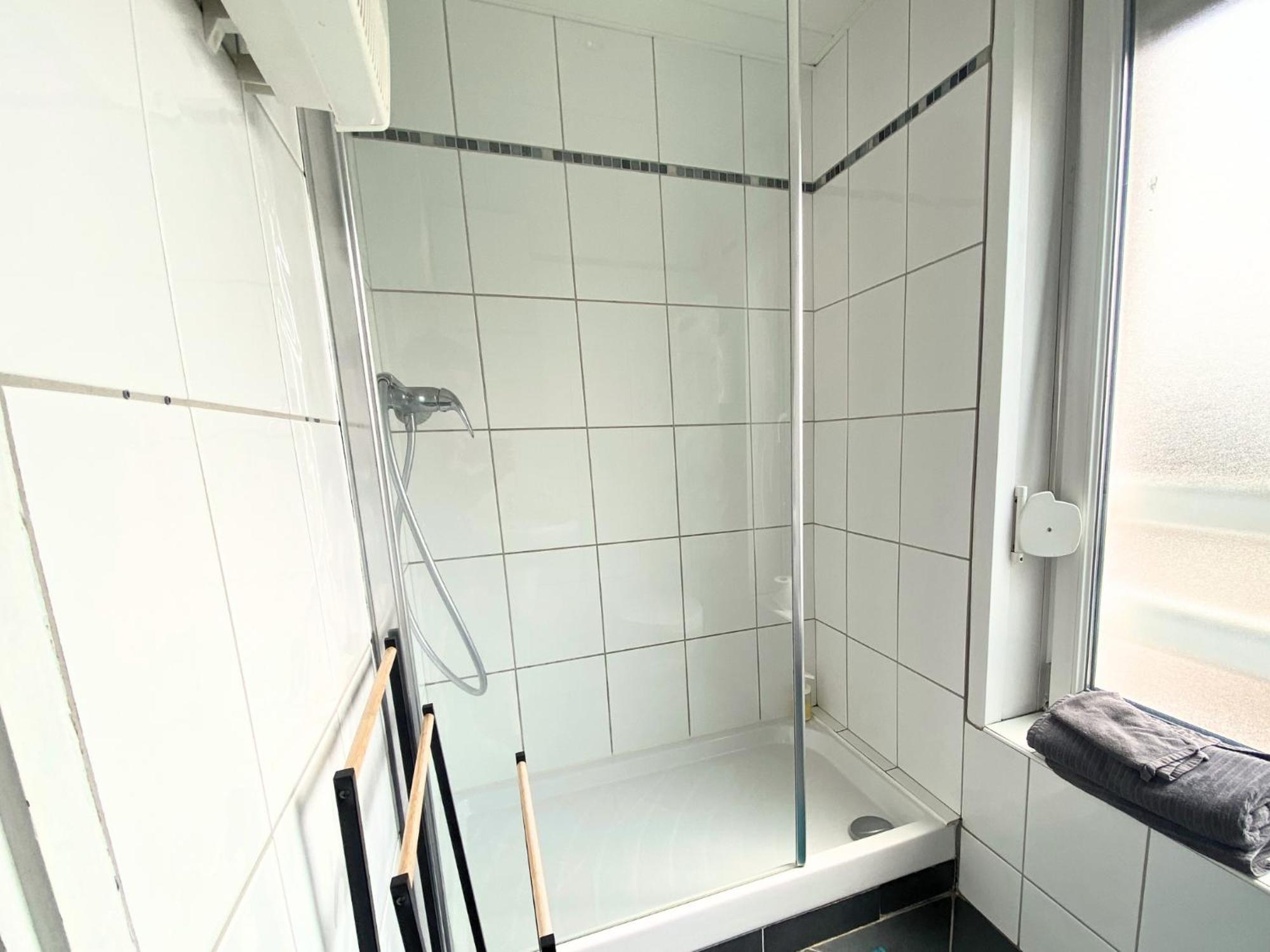 Studios & Appartements Confortables Au Centre De Bourbourg - Gare A Proximite Rom bilde